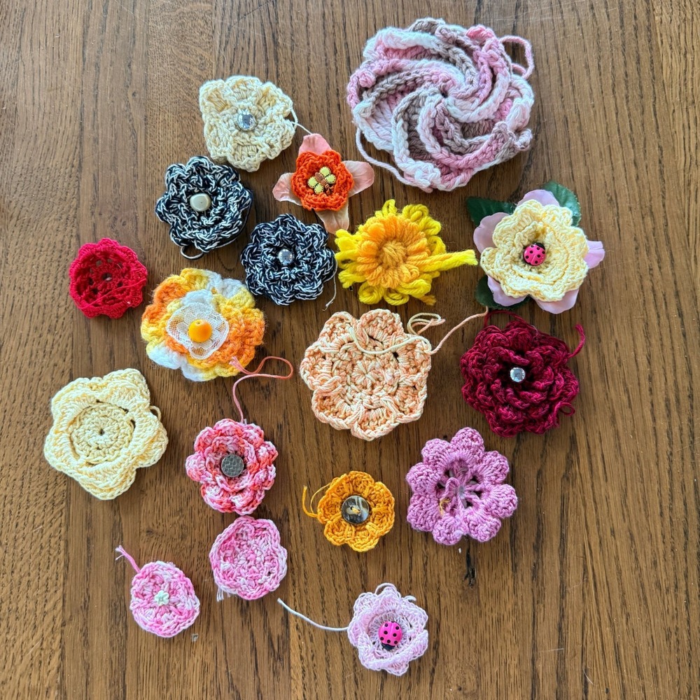 17pc Handmade Crochet Flower Applique Lot Multicolor Hair Bow DIY Embellishments